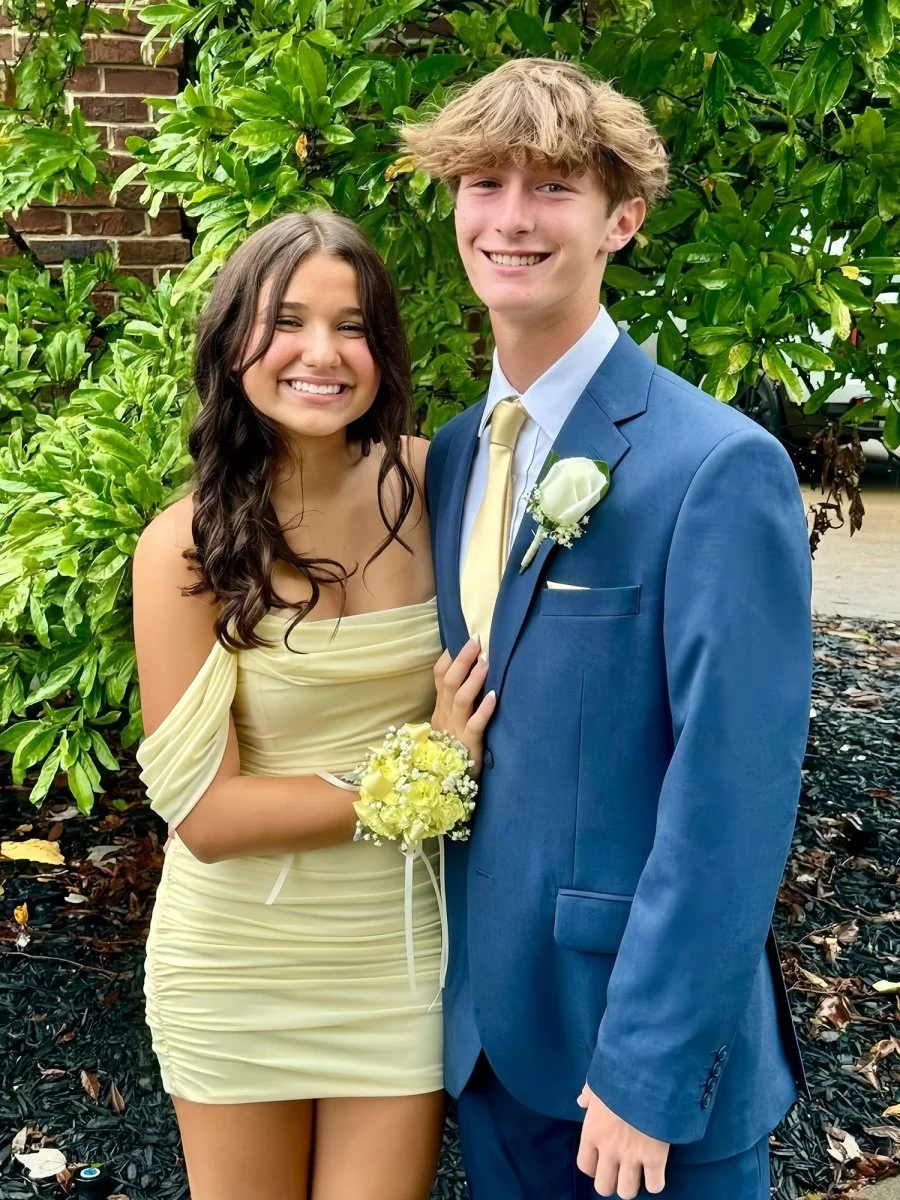 Yellow - Off The Shoulder Ruched Sheath Short Homecoming Dress