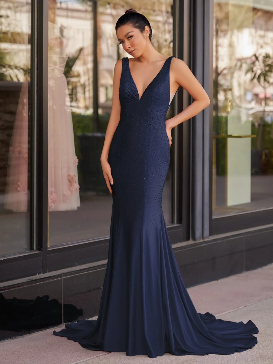 Mermaid Deep V-Neck Beaded Satin Long Prom Dress