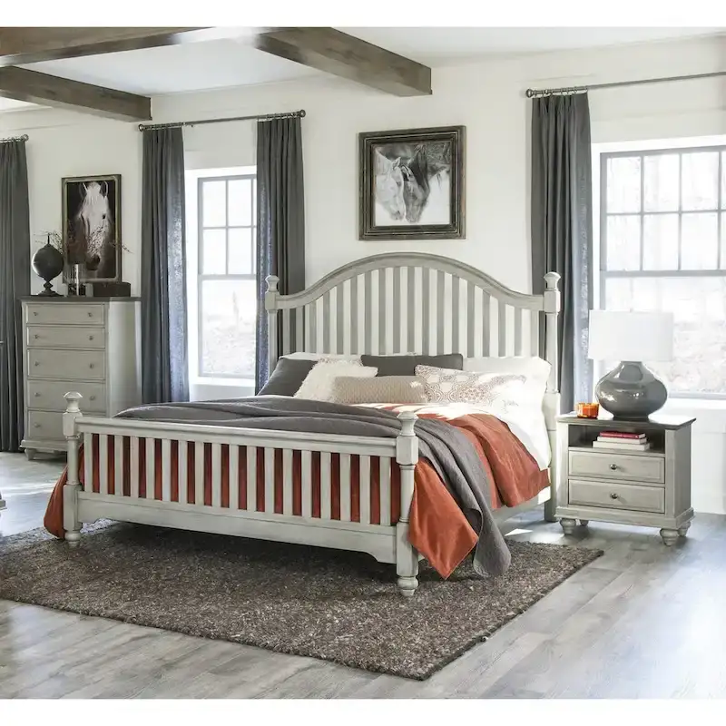 Light Gray Finish 3pc Bedroom Set Bed Chest Nightstand