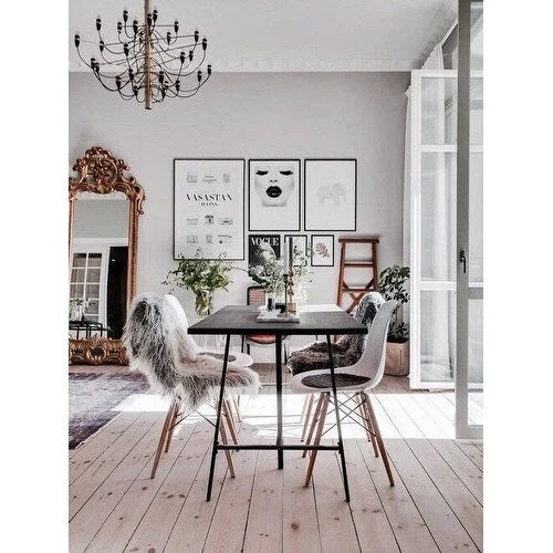 Set of 2 Mid-Century Modern Dining Chairs Armless Plastic Shell Seat with Natural Wooden Eiffel Leg Base, Red