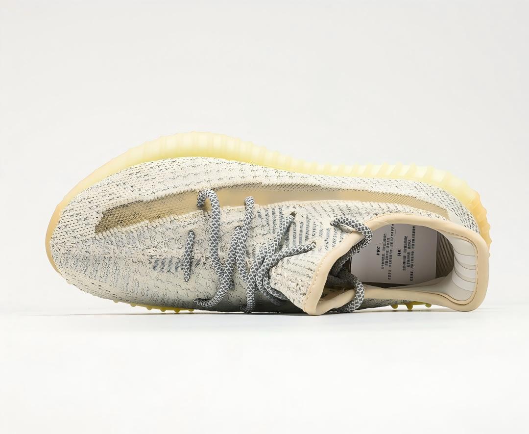 Yeezy 350 upper display