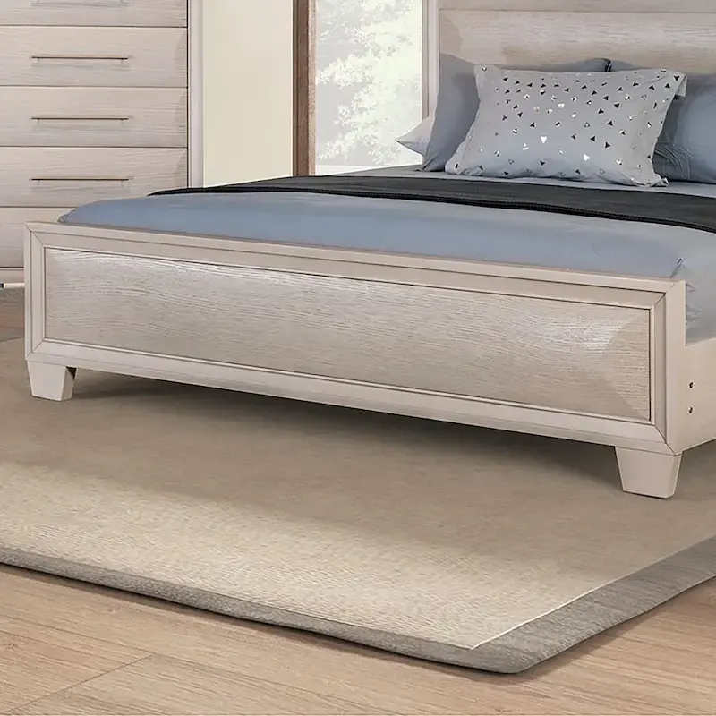 Furniture of America Chase Modern Rounded Wood Panel Bed