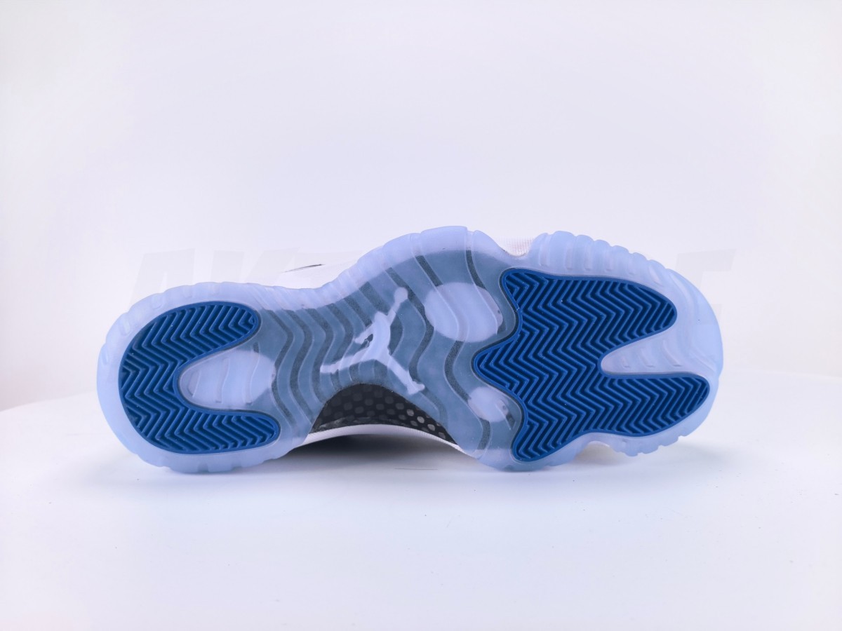 Air Jordan 11 Retro Space Jam - Aktrende