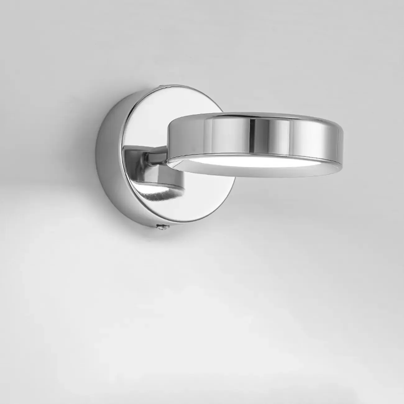 Modish Rotating Circular Chrome Wall Sconce