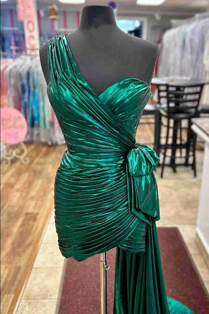 Metallic Green One-Shoulder Ruched Homecoming Dress
