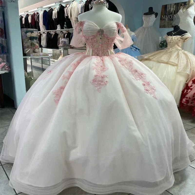 Ball-Gown Tulle Light Pink Off-the-Shoulder Quinceanera Dress with Appliques