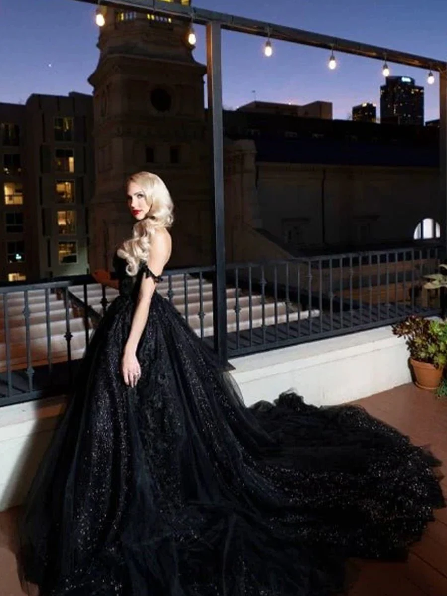 A-Line Black Gothic Wedding Dresses with Sequin Lace Appliques