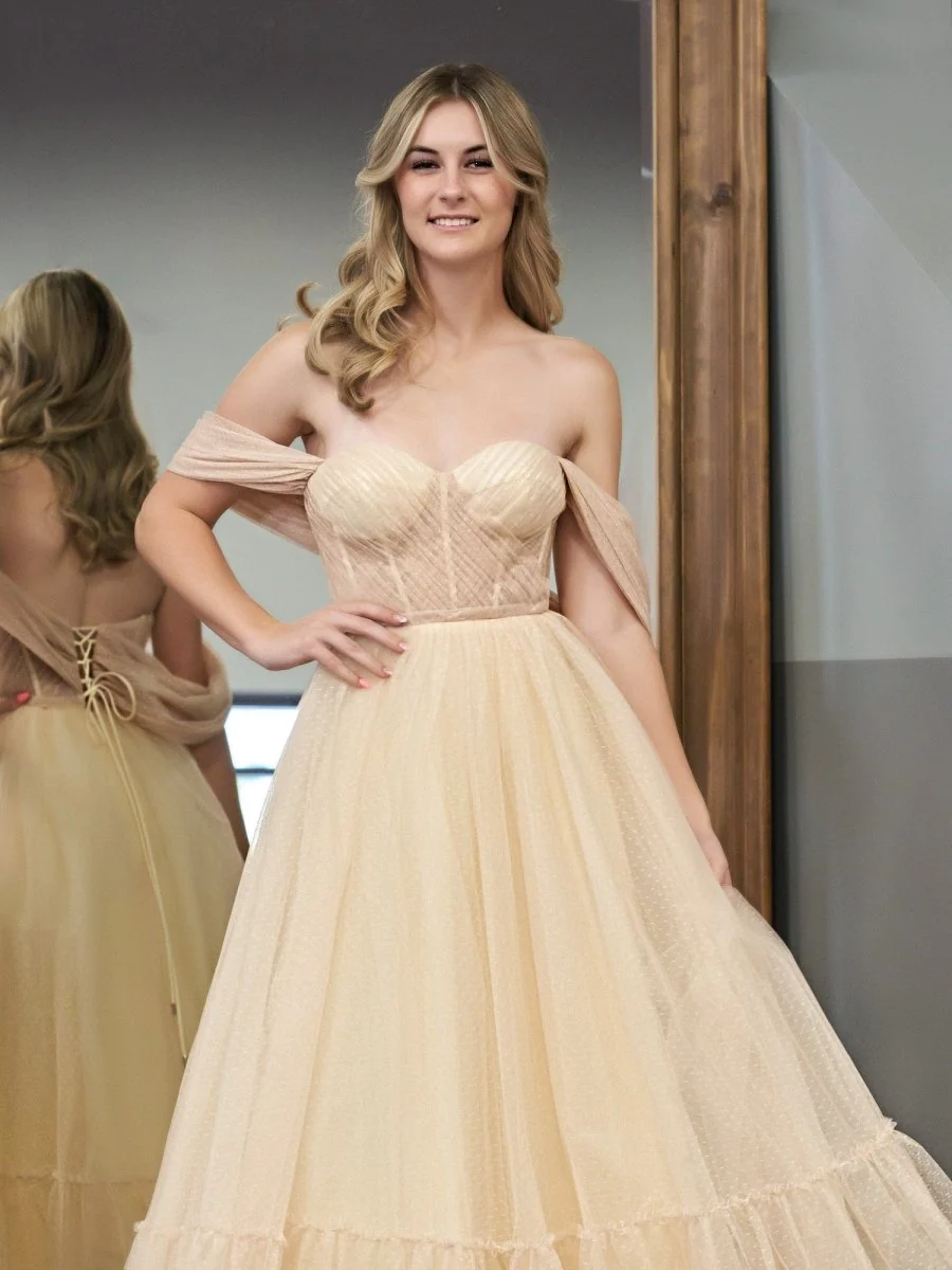A-Line Tulle Sweetheart Tea-Length Homecoming Dress