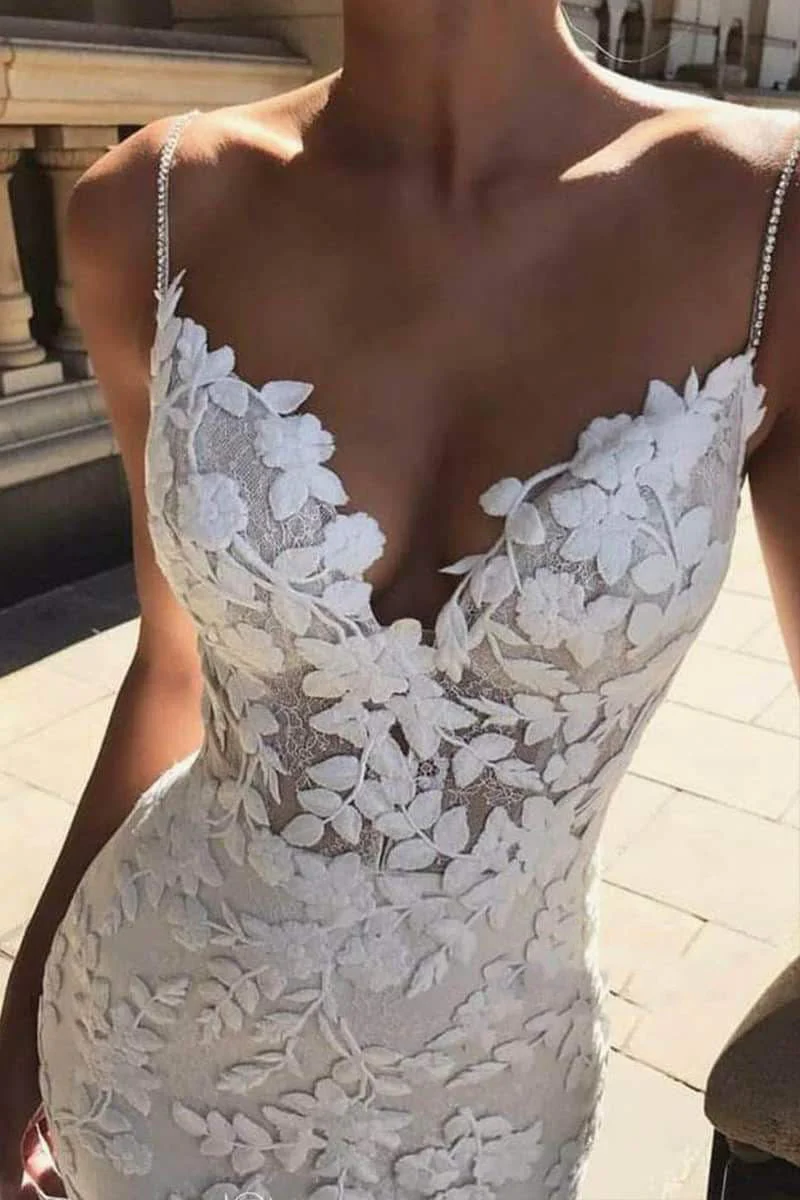 Mermaid Spaghetti Straps V-neck Lace Wedding Dresses