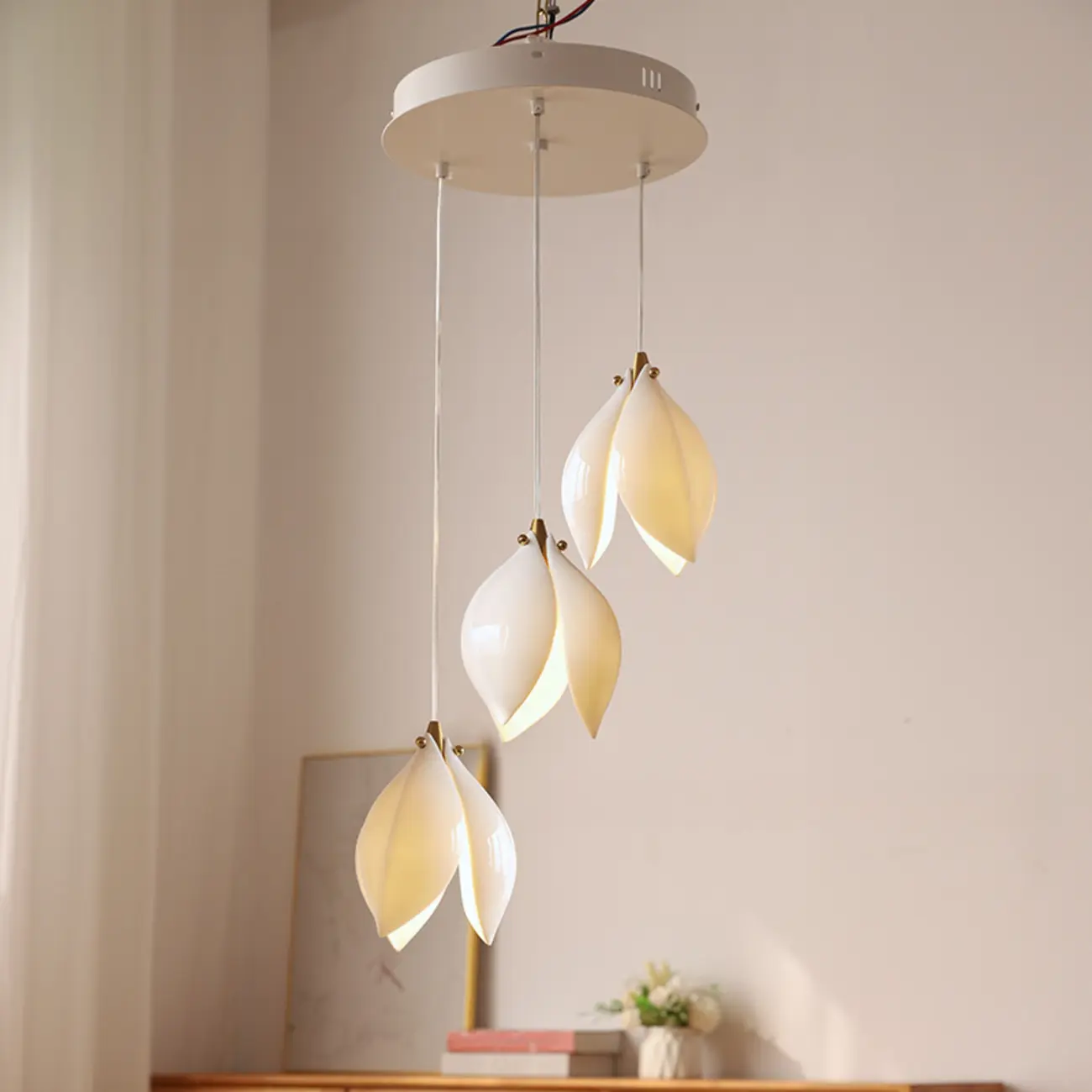 Elegant Ceramic Bud Shape LED Pendant Lamp