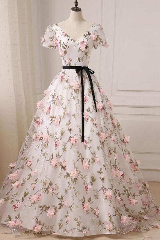 Quinceanera Dress V-neck 3D Floral Lace Ball Gown Long Prom Dresses