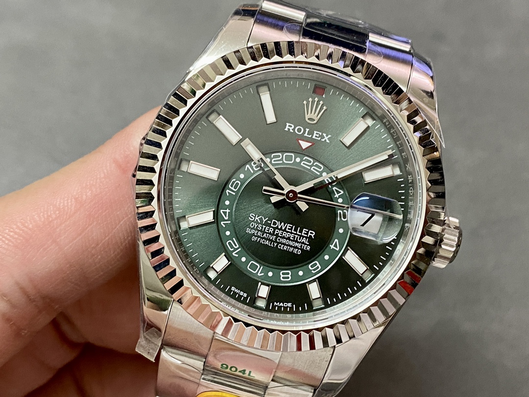 Rolex Sky-Dweller super clone green dial front view