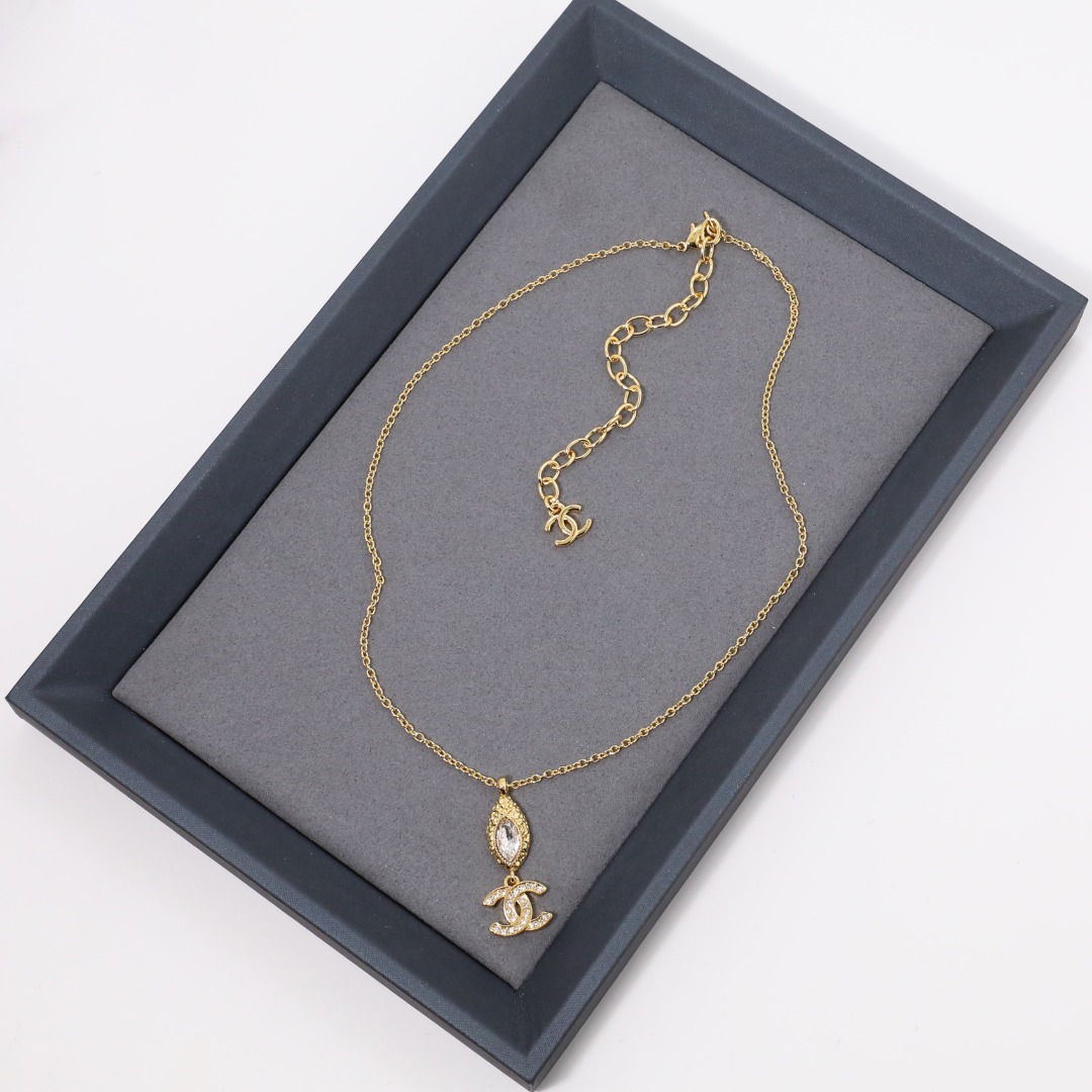 CCN502 CC Logo pendant necklace - ccjewelryacc