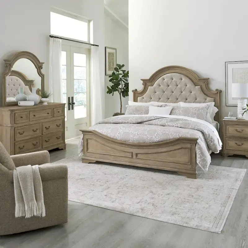 White Tufted Upholstered Queen/King Bed