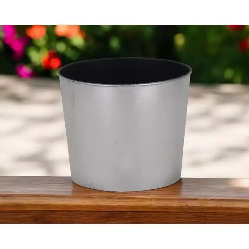 HomeRoots 7 Silver Recycled Plastic Indoor Outdoor Round Pot Planter