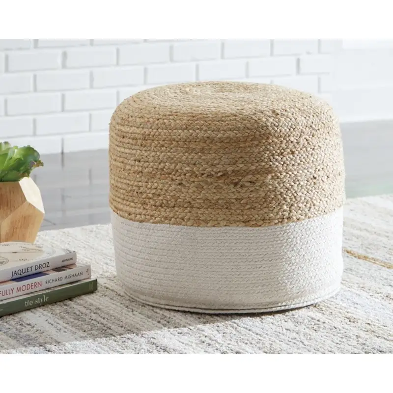 Sweed Valley Natural/White Pouf