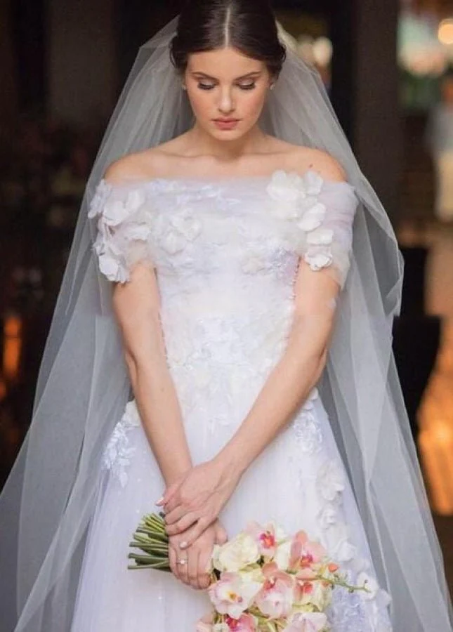 Appliques 3D Flowers Wedding Dresses Off-the-shoulder