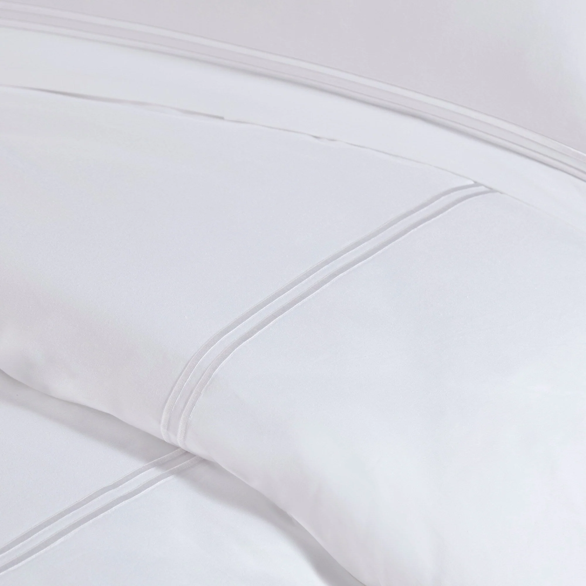 Madison Park Signature 500 Thread Count Luxury Collection 100% Cotton Sateen Embroidered Duvet Cover Set