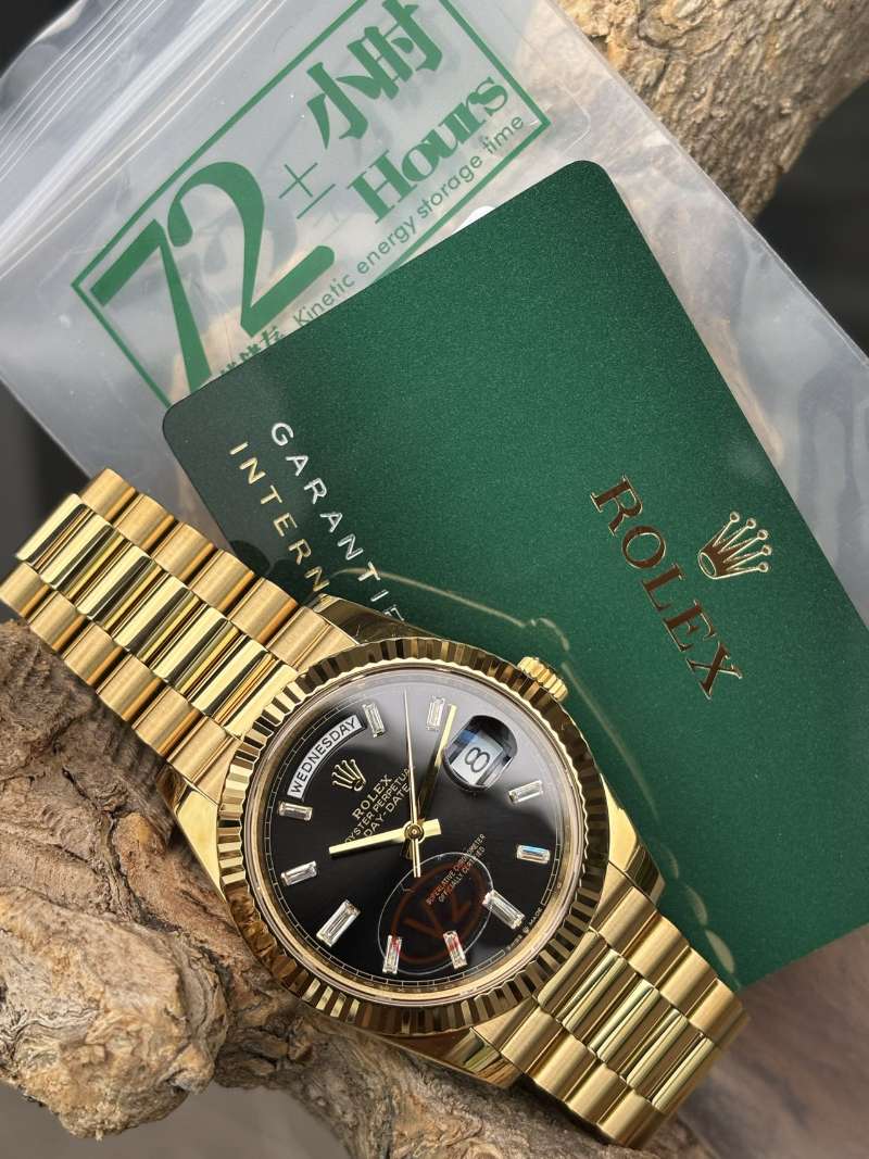 Rolex Day-Date replica 3255 yellow gold watch with green warranty card