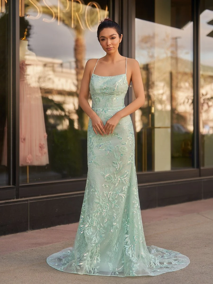 Mermaid Scoop Lace Long Prom Dress