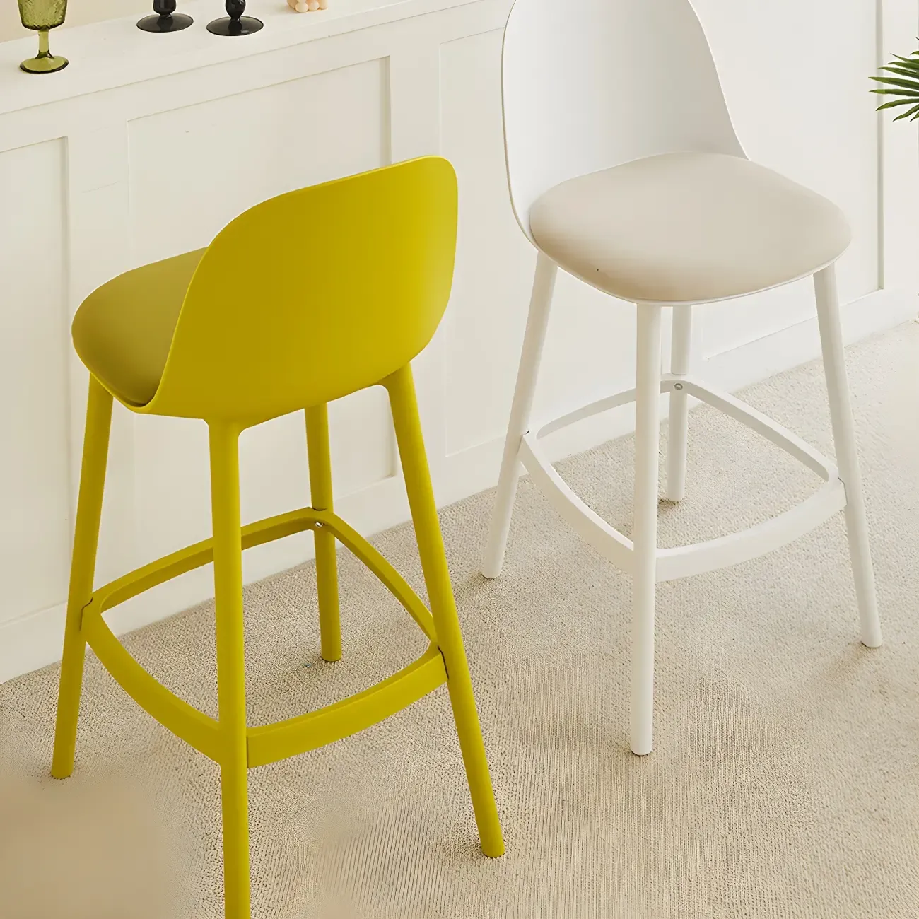 Modern Plastic Upholstered Bar Stool with Footrest