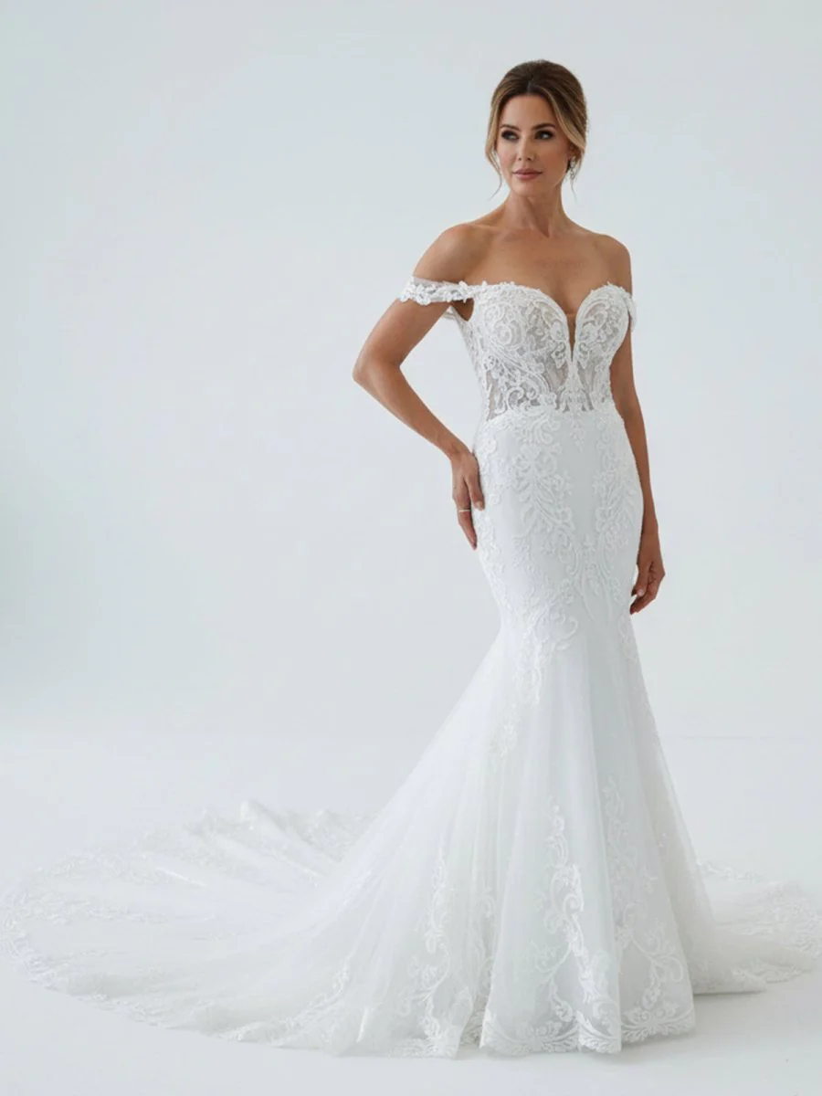 White Long Tulle Mermaid Wedding Dress with Lace Appliques