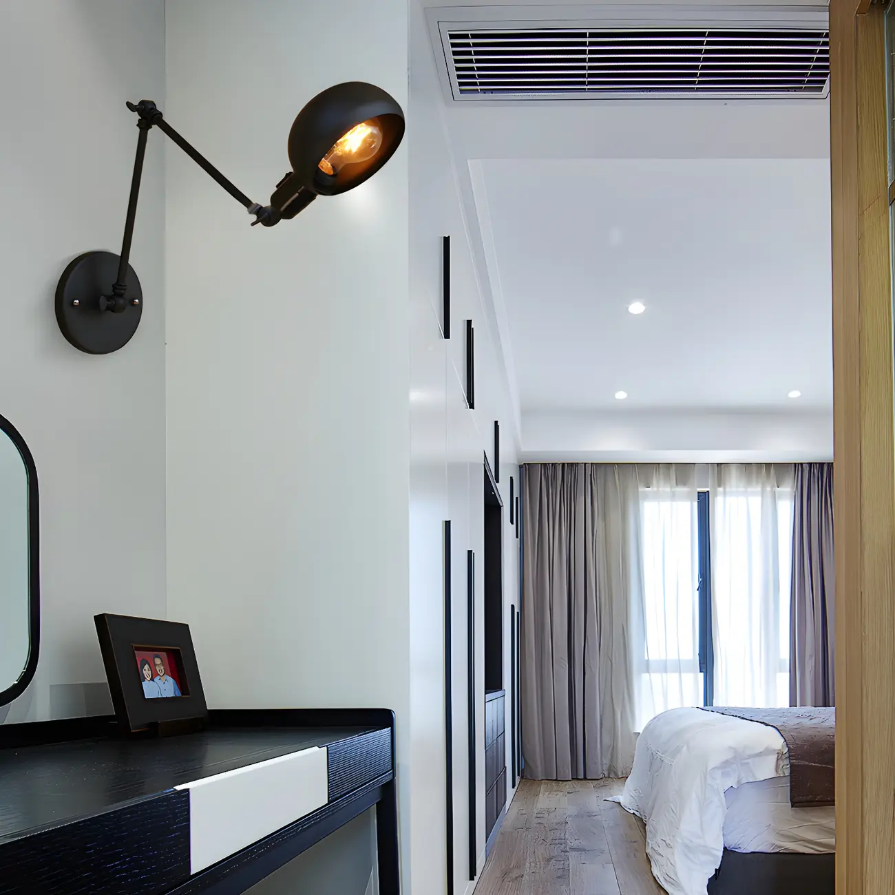 Industrial 1-Light Black Metal Swing Arm Wall Sconce