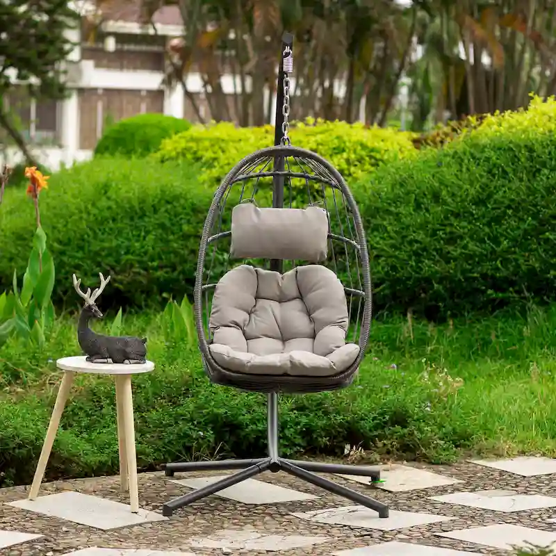 Outdoor hanging Egg Chair