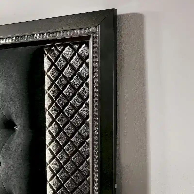 Furniture of America Quista Glam Grey Fabric Tufted LED Bed