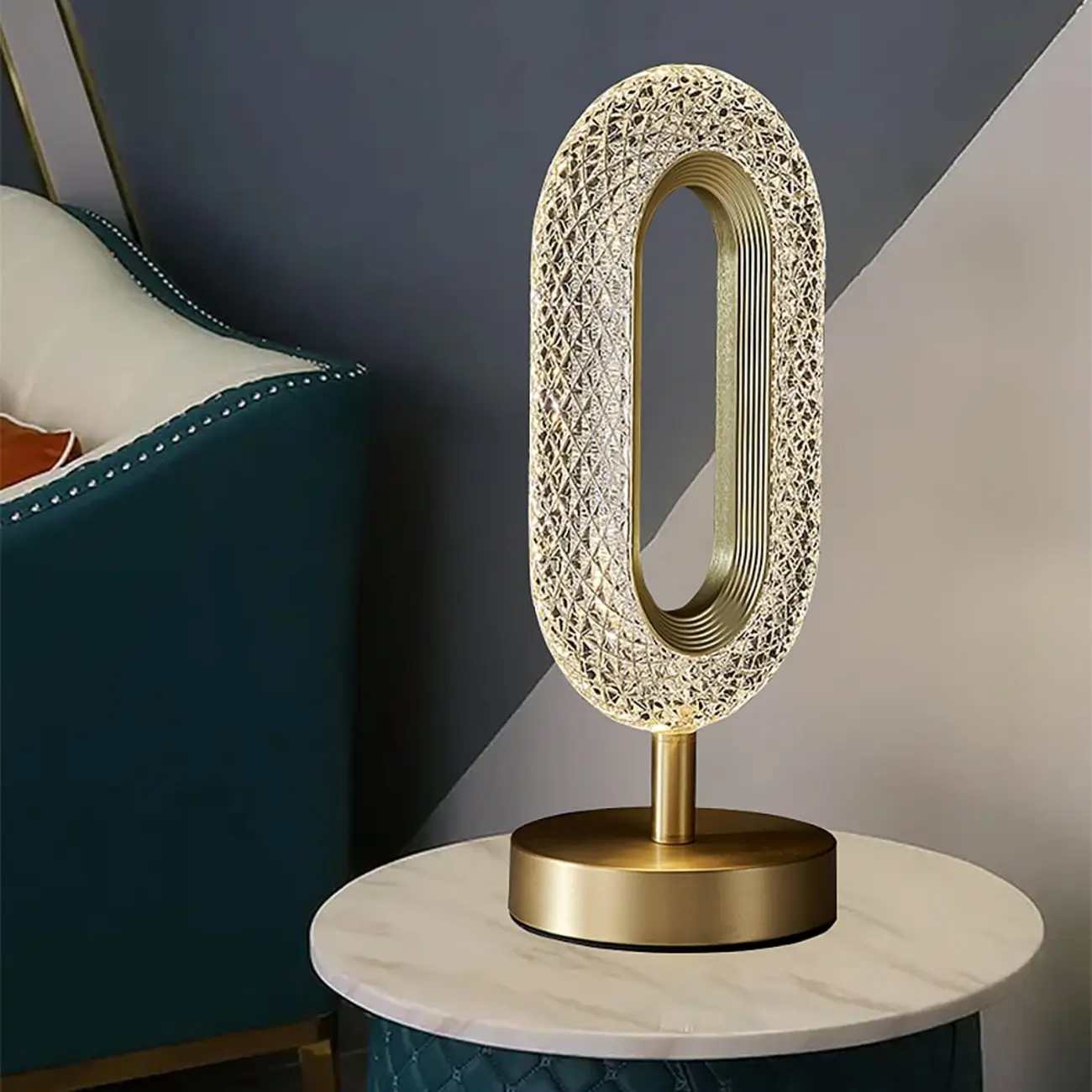 Art Deco Luxury Gold Brass Acrylic Ring Shape LED Table Lamp