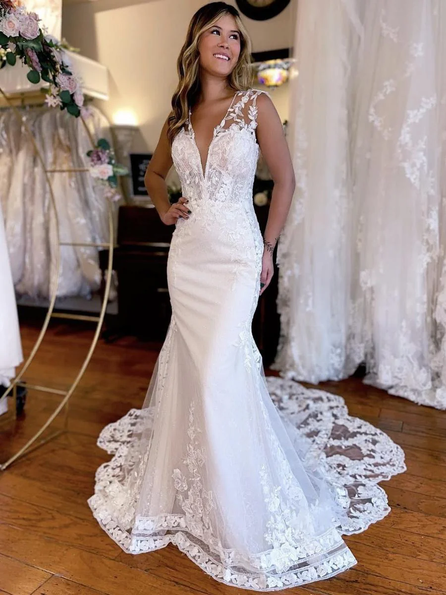 Mermaid V-Neck Long Sleeves Wedding Dress With Appliques