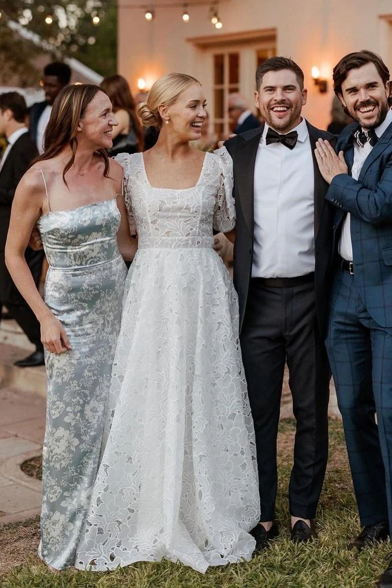 A-Line Square Neck Vintage Lace Wedding Dresses