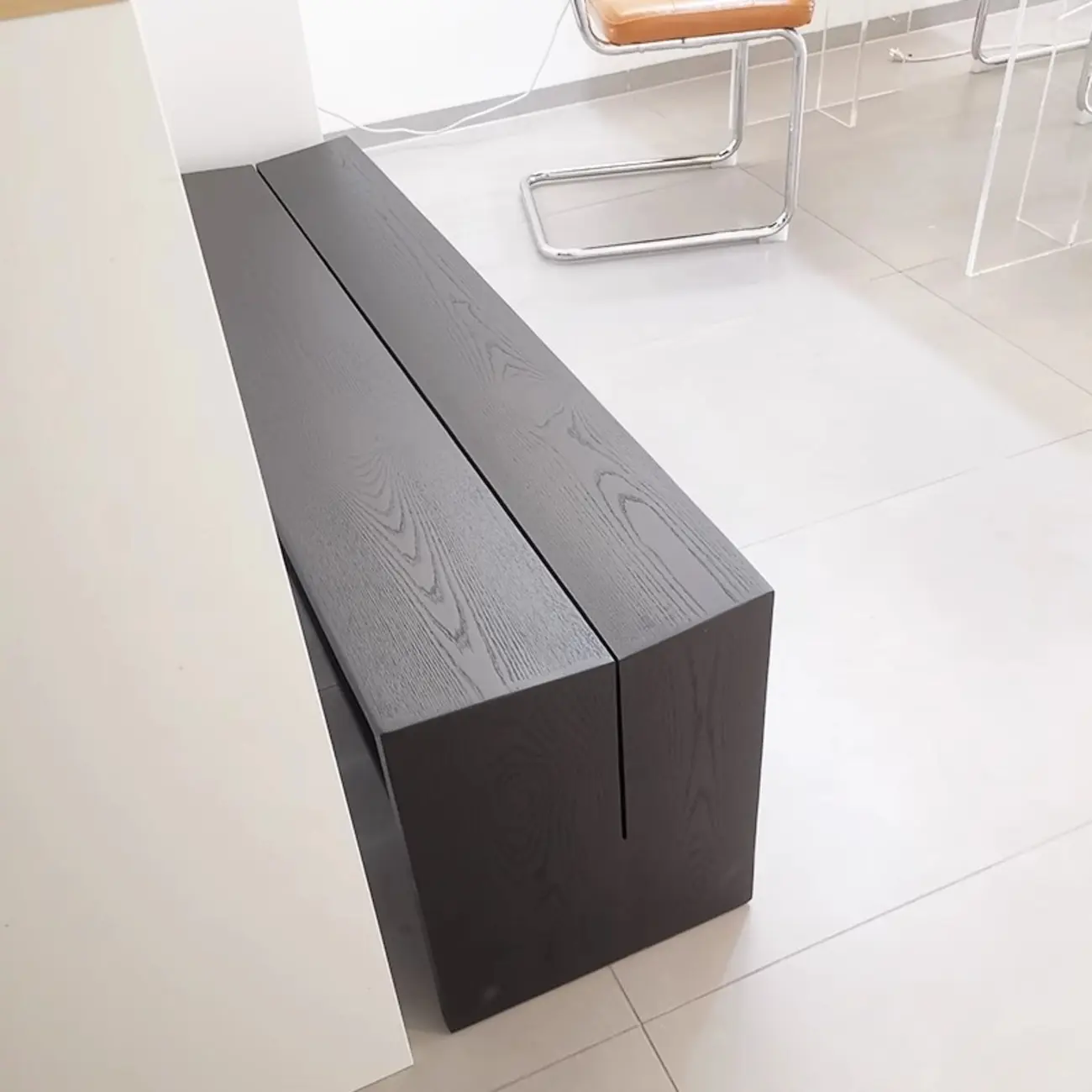 Scandinavian Solid Wood Curved Entryway Bench in Black