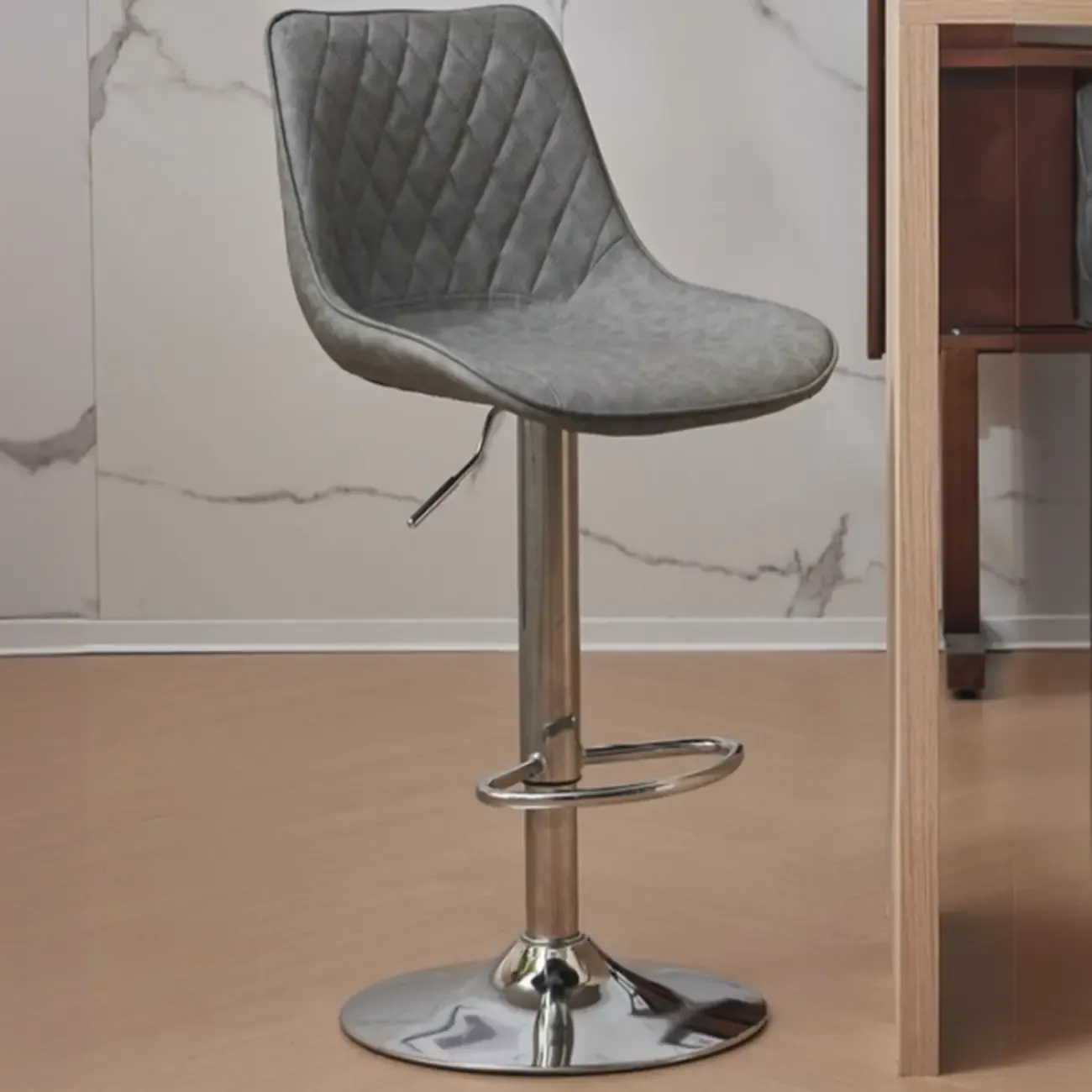 Chic Leather Tufted Swivel Adjustable Bar Stool
