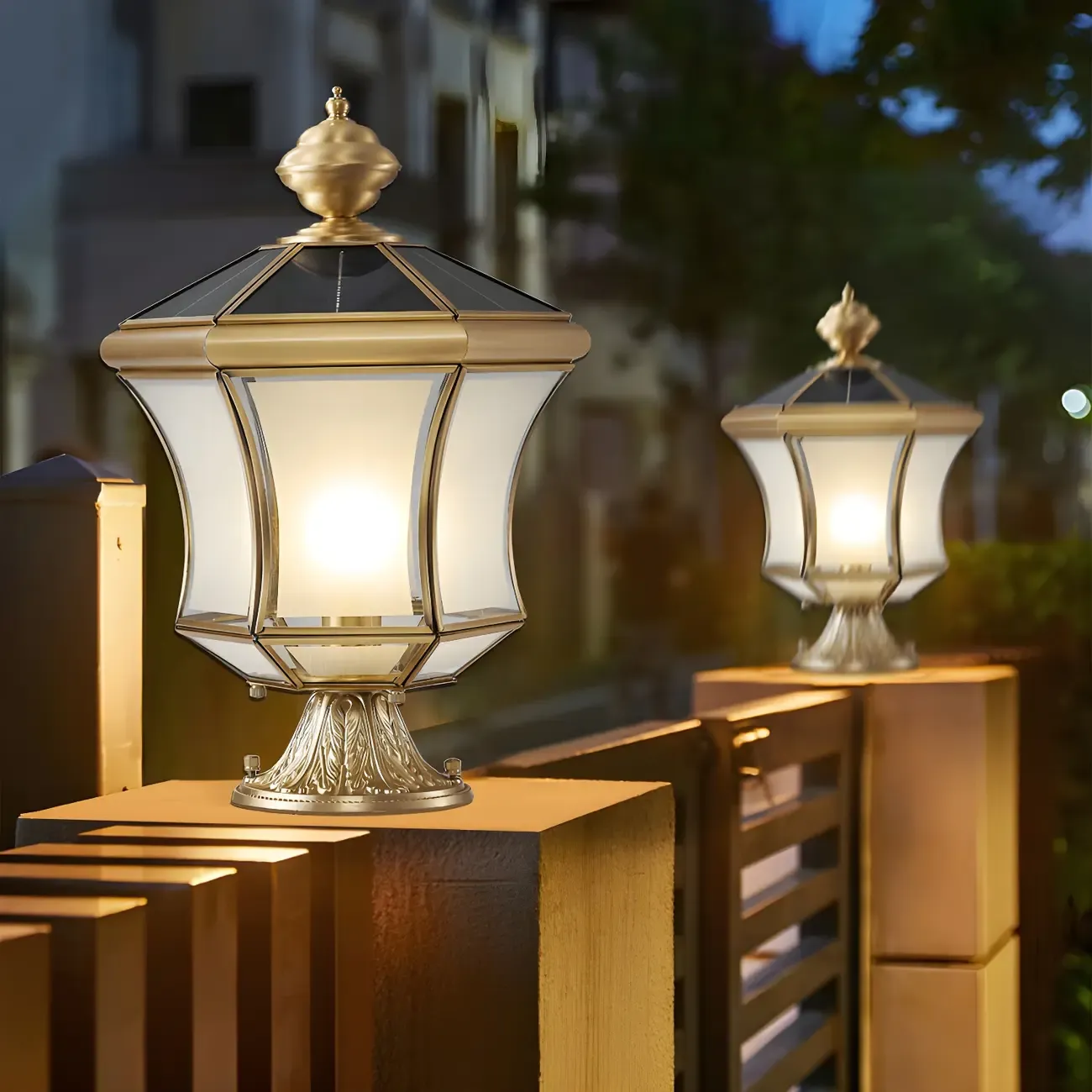 Classic Brass Curved Solar Outdoor Post Lights