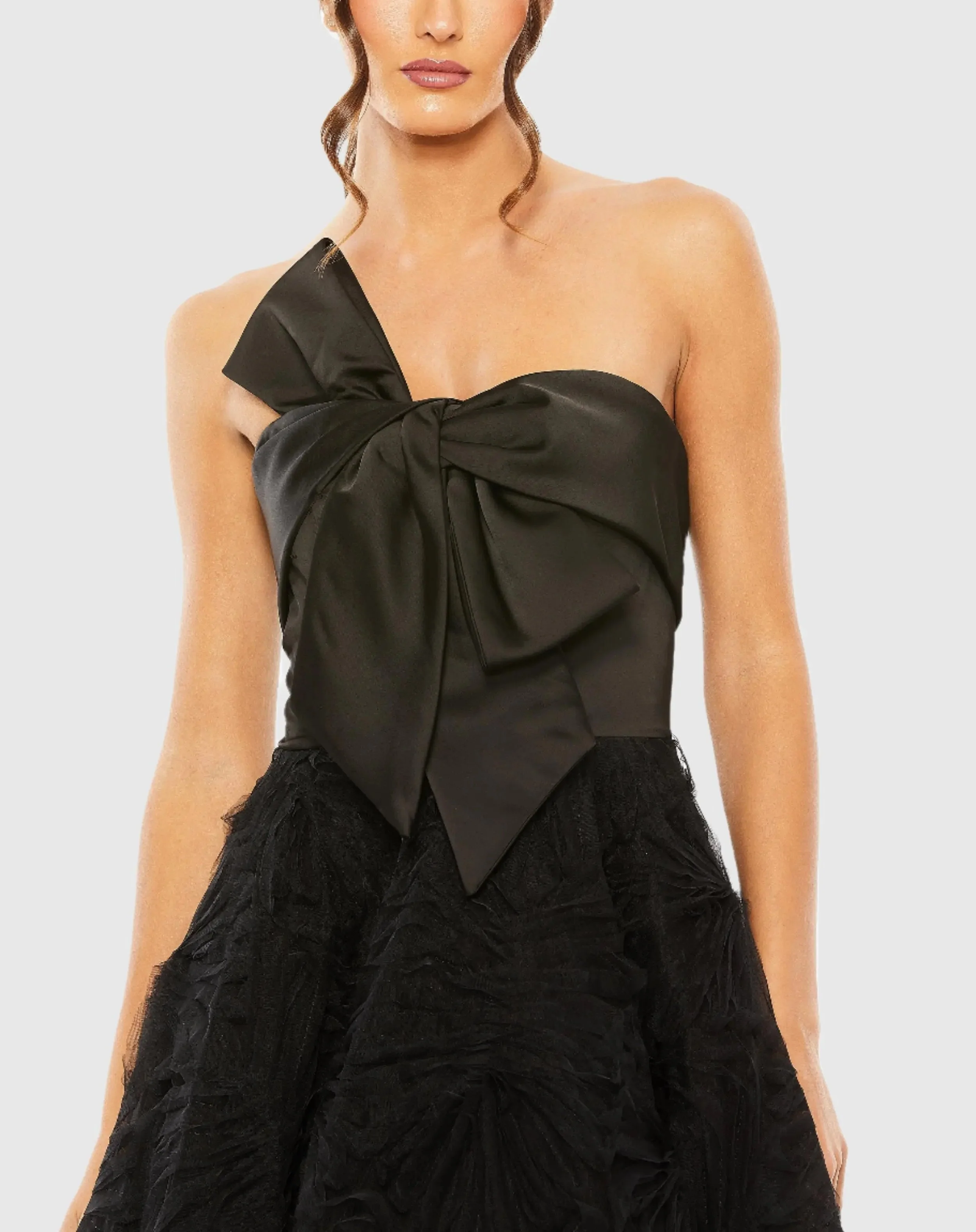 Black Strapless Front Bow Knot Tulle Gown