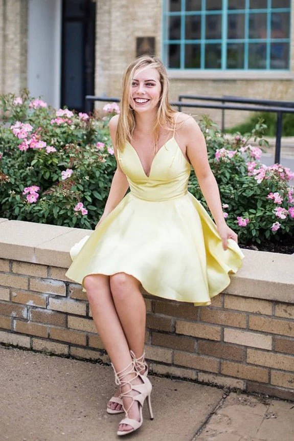 Spaghetti Straps Short Yellow Homecoming Dress