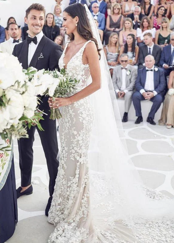 Straps Mermaid Wedding Dresses Lace Appliqued Bridal Gowns