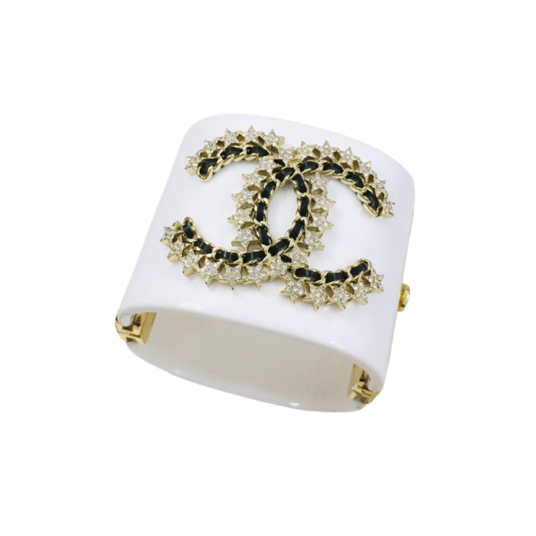 CCS069 22P CC acrylic cuff bracelet - ccjewelryacc