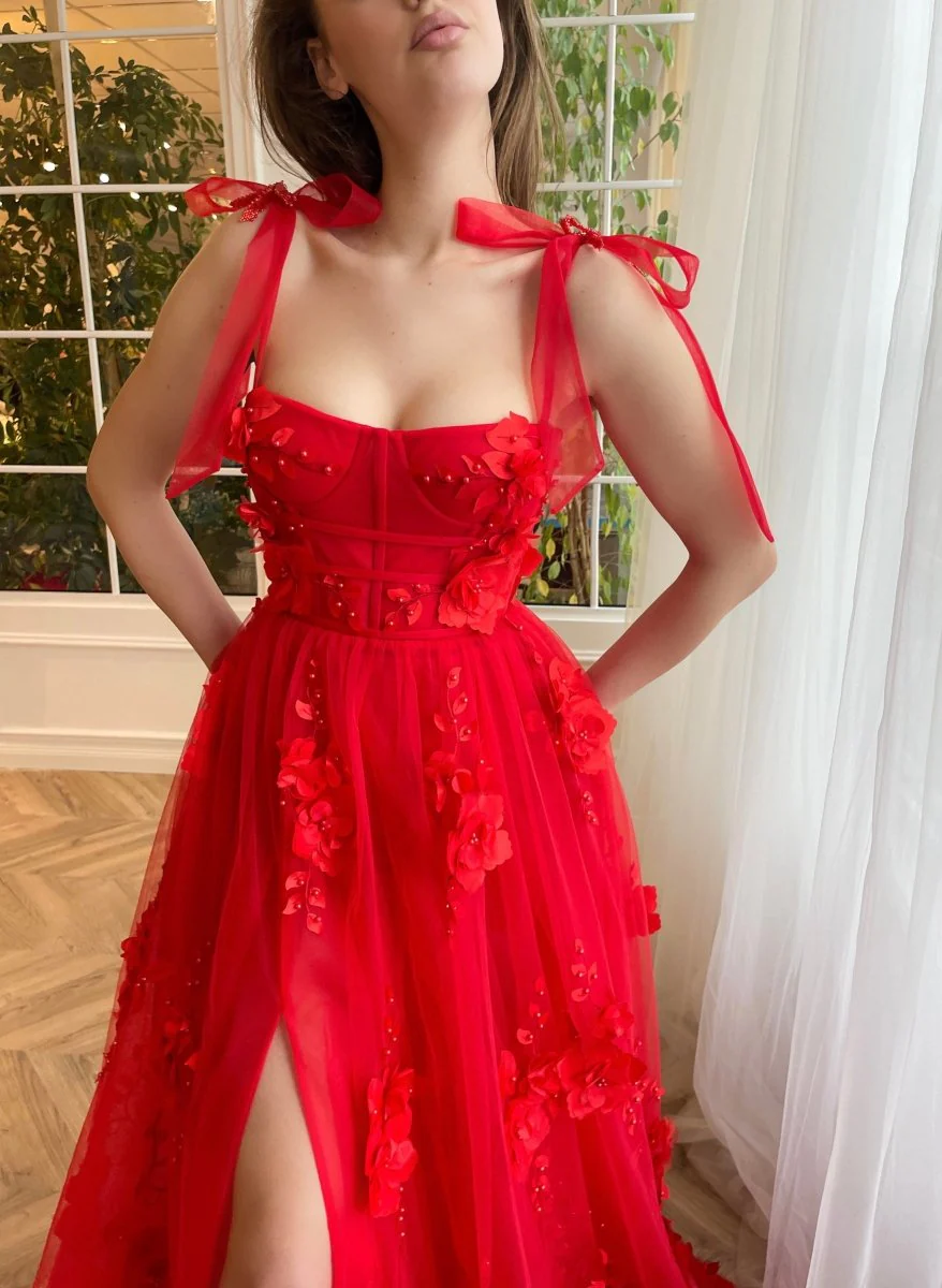 Scarlet Tulle A-line 3D Flower Long Prom Dress With Slit
