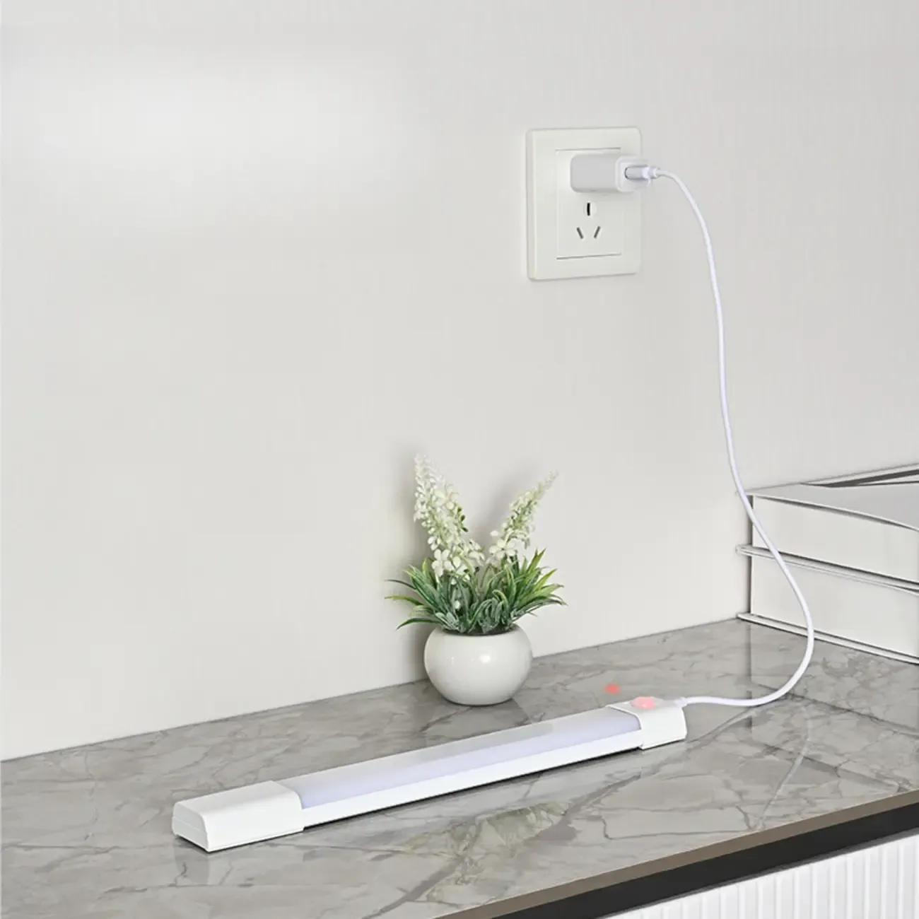 1-Light Modern Black Geometric LED Vanity Light