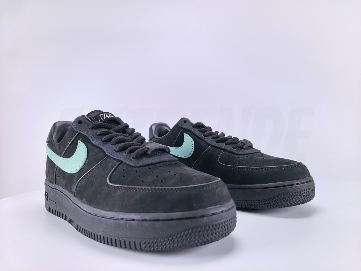 Nike Air Force 1 Low Tiffany & Co. 1837 - Aktrende