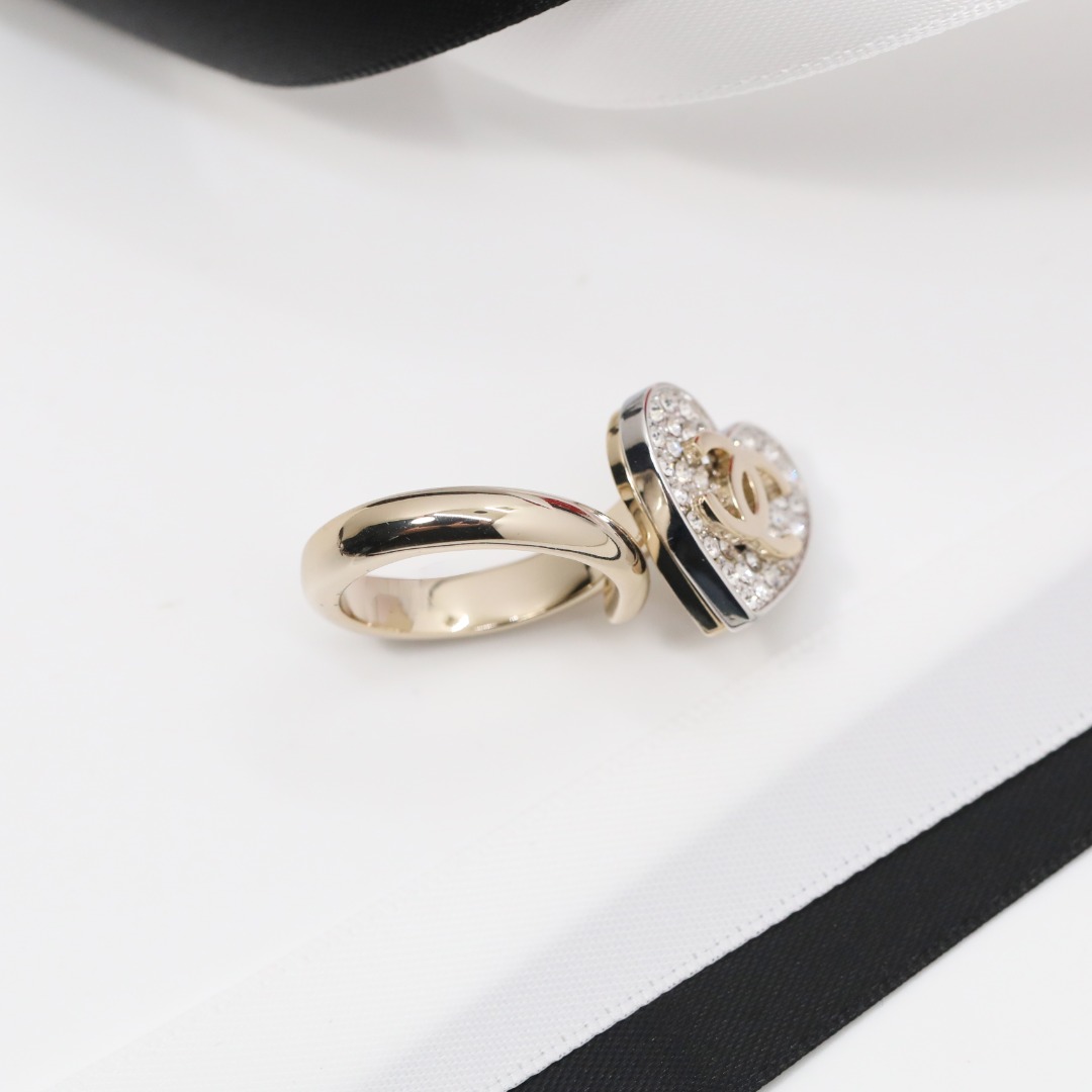 CCR065 Chanel crystal heart ring - ccjewelryacc