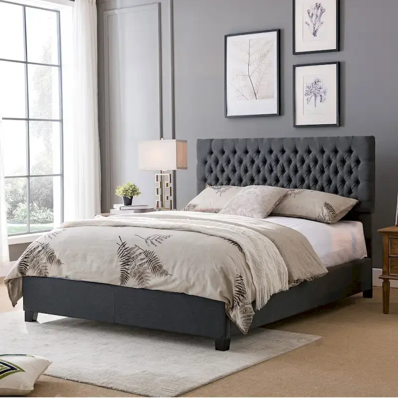 Kaelyn Upholstered Tufted Queen Bed