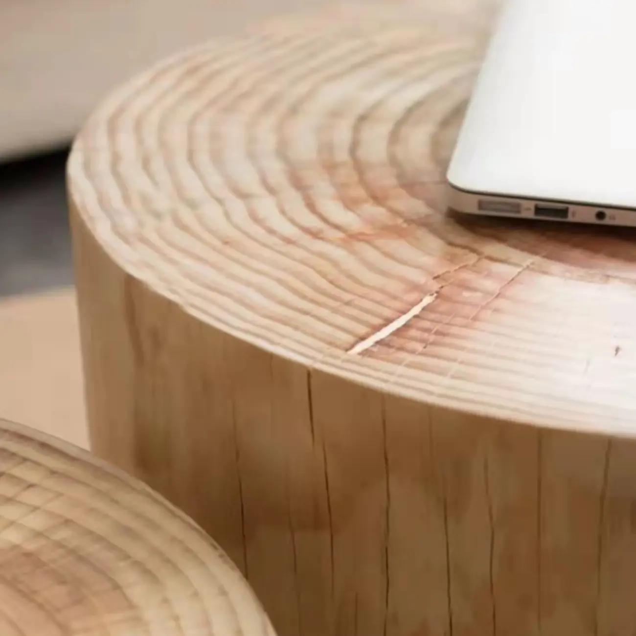 Natural Wood Drum-Shaped Nesting Chairside Table