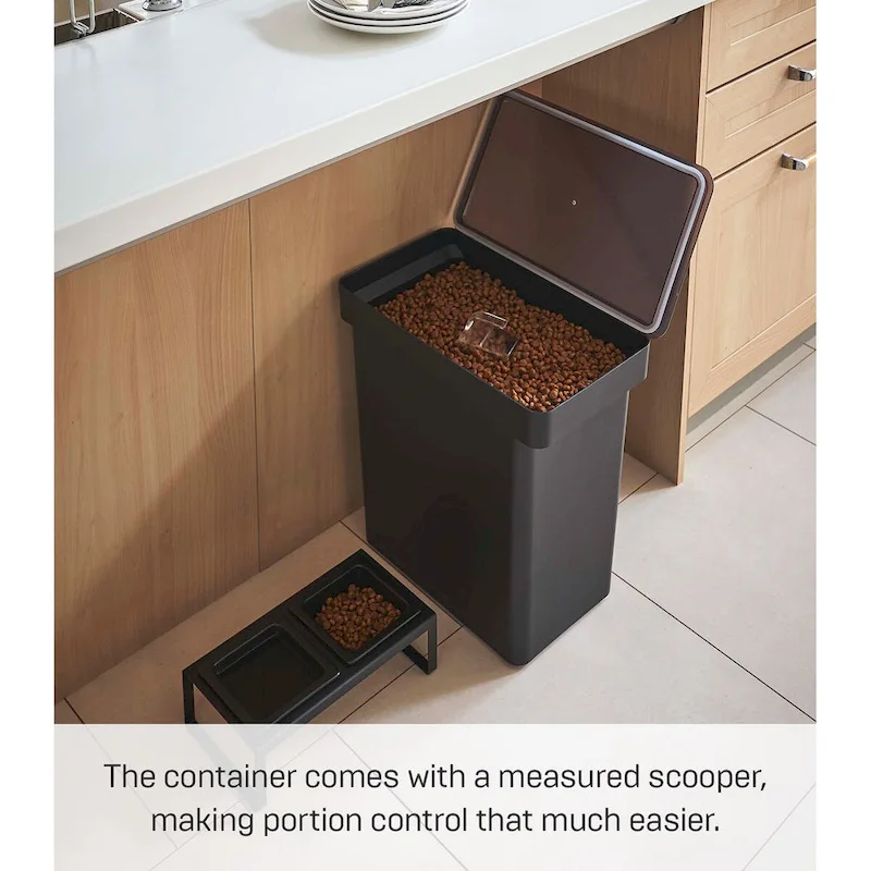 Rolling Airtight Pet Food Container (25 lbs.), Polypropylene, Extra Large, 6.6 gallons, 25 liters