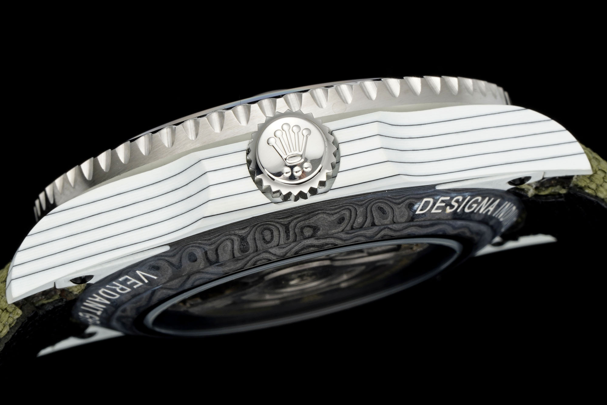Rolex clone side profile showing fluted case and crown