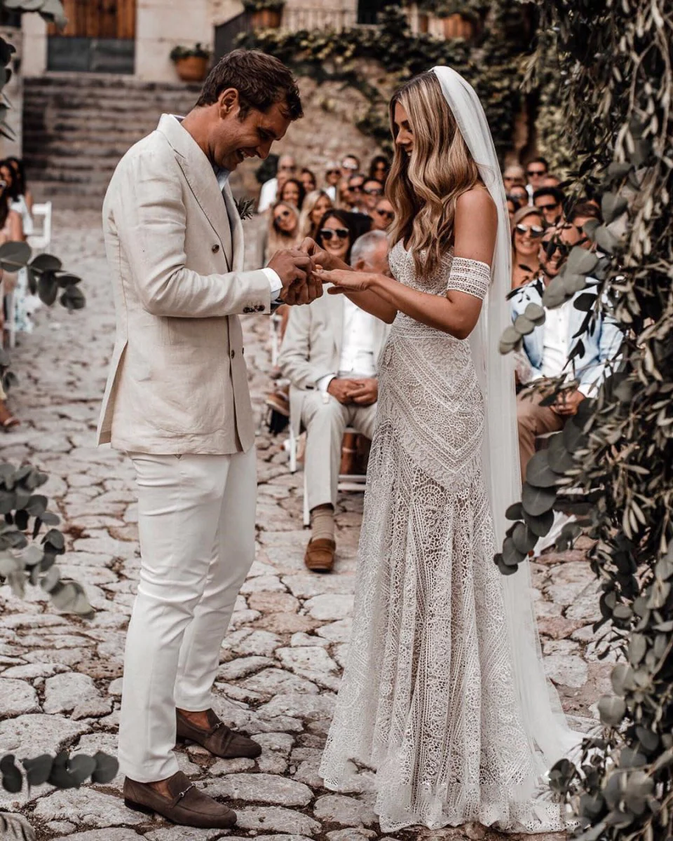 Mermaid Off-the-Shoulder Backless Ivory Lace Beach Wedding Dresses