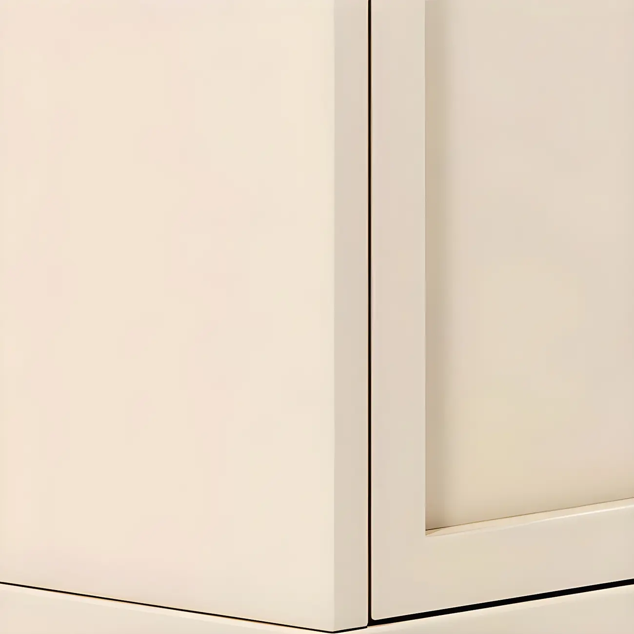 Cream White Wood Shoe Cabinet with Shoe Lattice