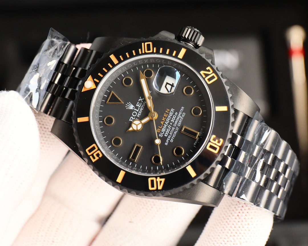 Replica Rolex dial close-up with gold indices